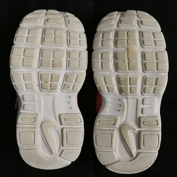 Nike Sneakers - Picture 4 of 5